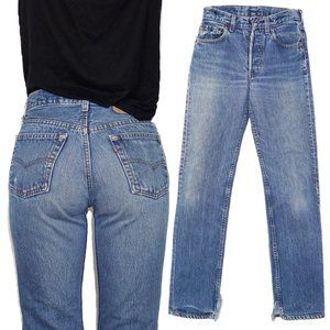 VINTAGE LEVI’S 501 90s USA Straight Jeans